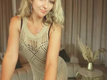 girl
        elixxxirrr cam image #3628095