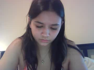 girl
        kitty588 cam image #1324336