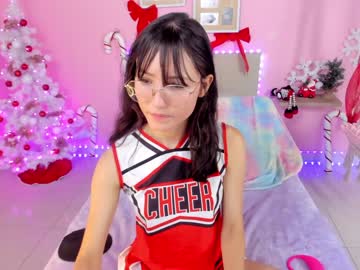 girl
        little_effy18 cam image #271910