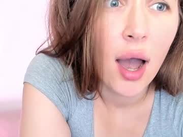 girl
        hotcaramellstv cam image #3344655