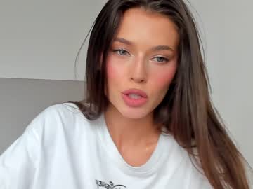 girl
        isia_slay cam image #1293760