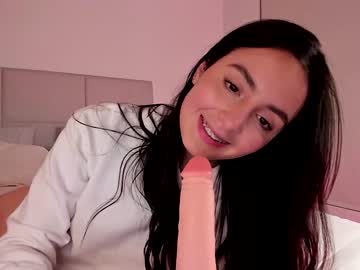 girl
        annie_dreams cam image #248661