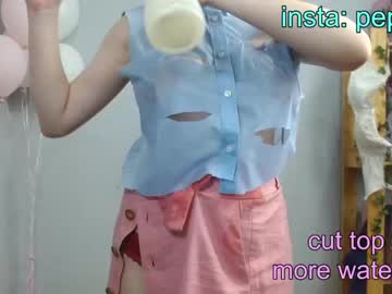 girl
        lovely_leeeya cam image #340761