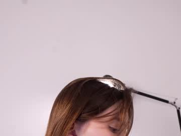girl
        love_machine_ cam image #4053360