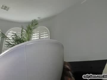 girl
        blonde_riderxxx cam image #2578784