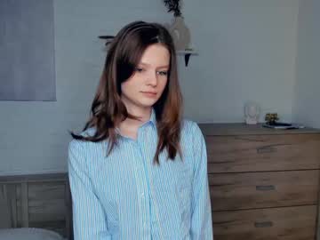 girl
        katy_best_ cam image #2505788