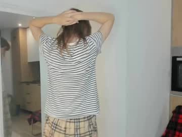girl
        lynncodrington cam image #3066241