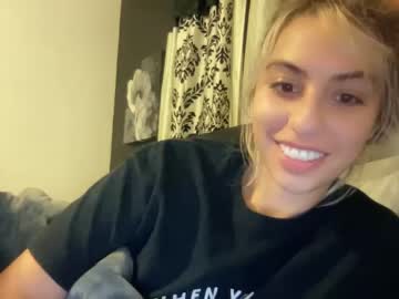 girl
        avamonroexo cam image #1786844