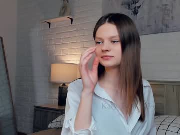 girl
        katy_best_ cam image #2520463