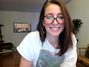 girl
        ceraxsonder cam image #3775516