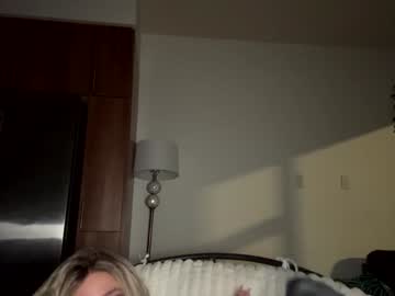 girl
        xvno cam image #3970234