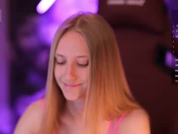 girl
        angeellina cam image #2732512