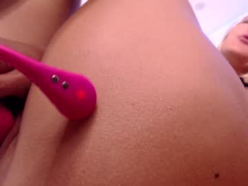 girl
        sweetboobss1 cam image #2145351