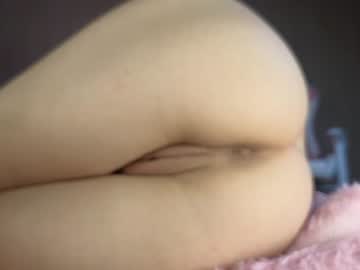 girl
        queenelia cam image #2397860