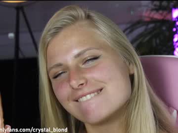 girl
        crystal_blond cam image #4525254