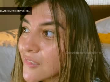 girl
        isabeyferrec cam image #2463941