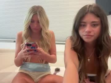 girl
        kyliebeck cam image #4362276