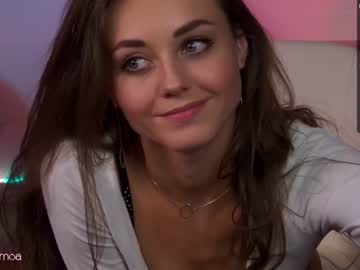 girl
        lettymoa cam image #981023