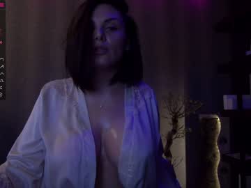 girl
        karrin cam image #809309