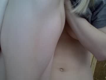 girl
        leraaay cam image #2538782