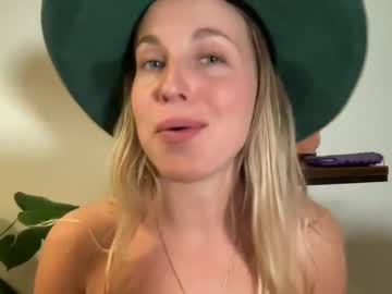 girl
        onyx_unleashed cam image #3740692