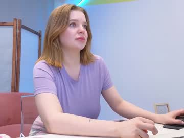 girl
        lovlybambi cam image #2424244