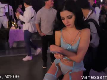 girl
        xvno cam image #2287748