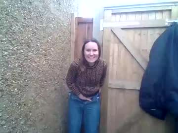 girl
        eatmypie69 cam image #2342596