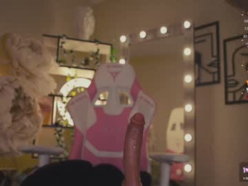 girl
        chery_lady22 cam image #3675106