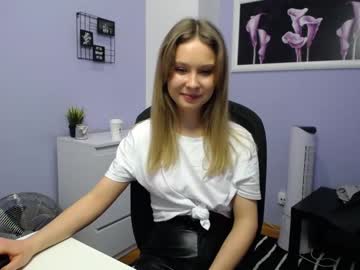 girl Close-up Pussy Web Cam Girls with lucy_marshman