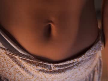 girl
        tessarosse_ cam image #1988794
