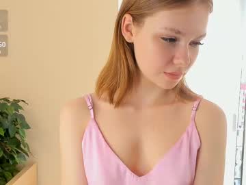 girl
        earlenedaughtrey cam image #4517060