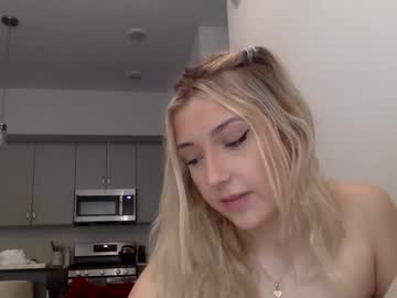 girl
        madiexcuslive cam image #4240548