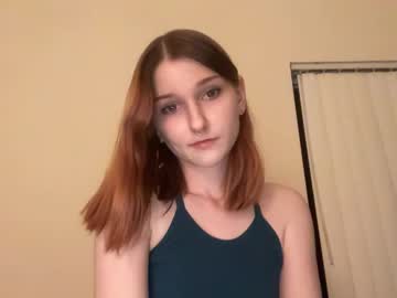 girl
        tinytittytia cam image #3161377