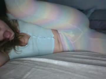 girl
        uniqueme22 cam image #293105