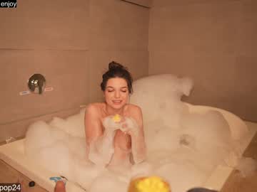 girl
        loollypop24 cam image #1578542
