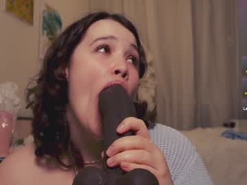 girl
        chery_lady22 cam image #2591622