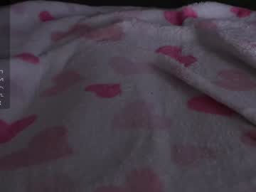 girl
        kittyloffe cam image #2886881