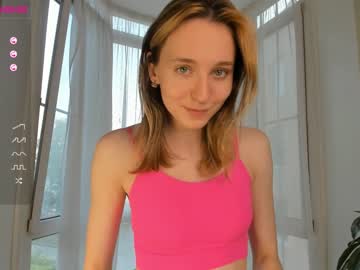 girl
        bryrecutee cam image #1251963