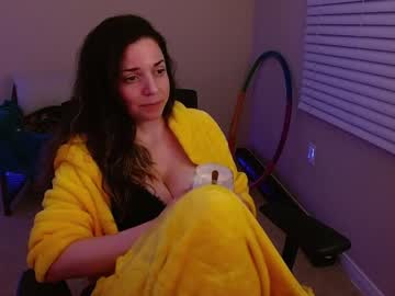 girl
        thekittykatbar cam image #2456129