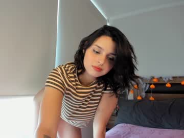 girl
        yourfreakygirl cam image #44720