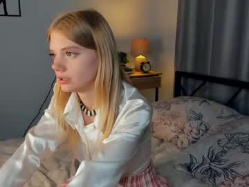 girl
        ch3rryt0ffee cam image #4469723