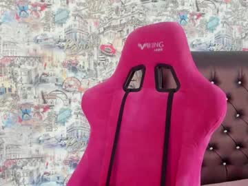 girl
        angelina_new cam image #923965