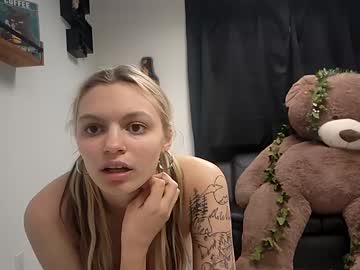 girl
        kountrybunny cam image #1660326