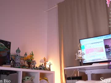 girl
        lil_eva cam image #3095742