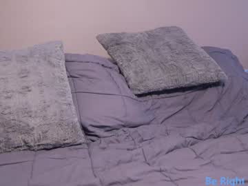 couple
        emmycb cam image #3157426