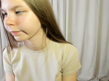 girl
        janicereeves cam image #1592591