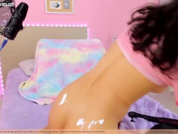 girl
        little_effy18 cam image #196050
