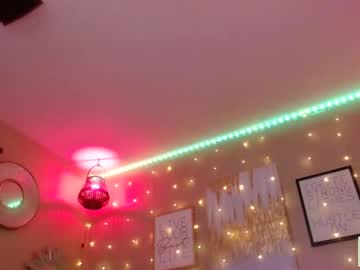 girl
        milf_lacey cam image #2856057