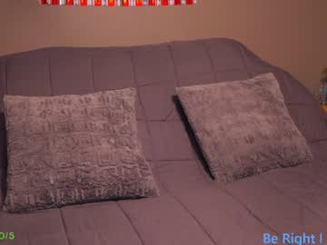 couple
        emmycb cam image #3103658
